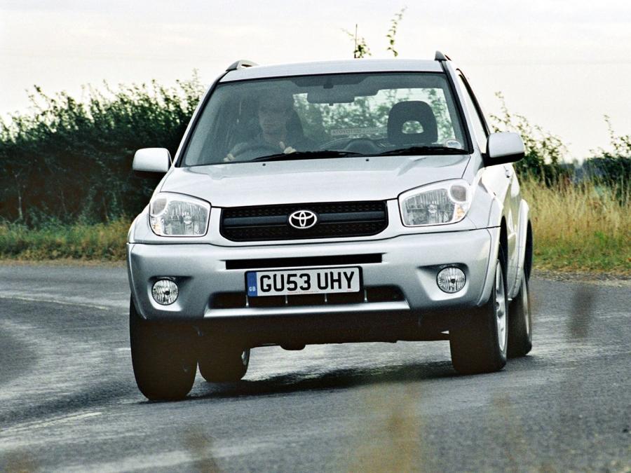  Toyota RAV4 3-Door 2003 года  (UK) (фото 1 из 5)